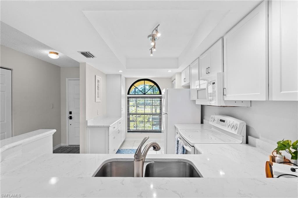 701 Augusta Blvd 701-7, Naples, FL 34113-11