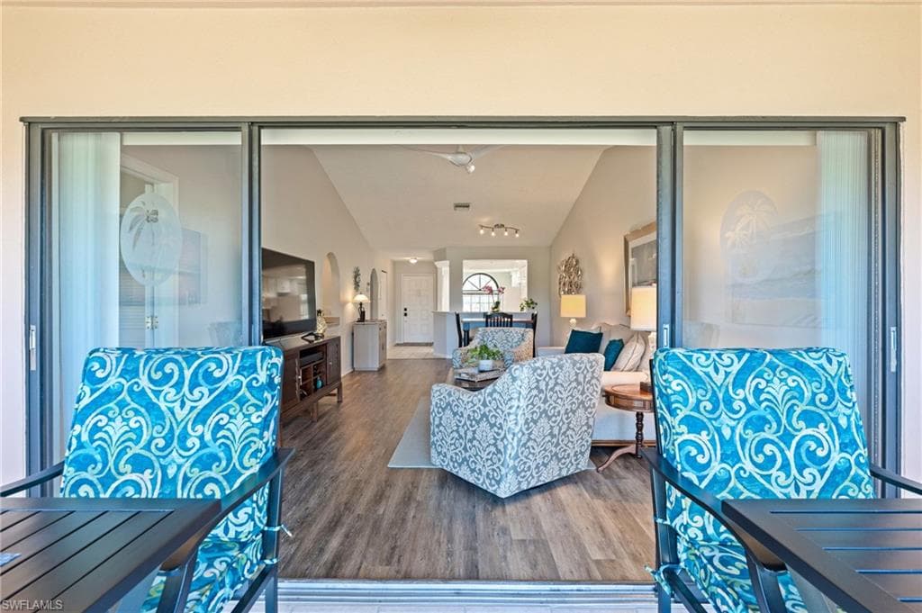 701 Augusta Blvd 701-7, Naples, FL 34113-19