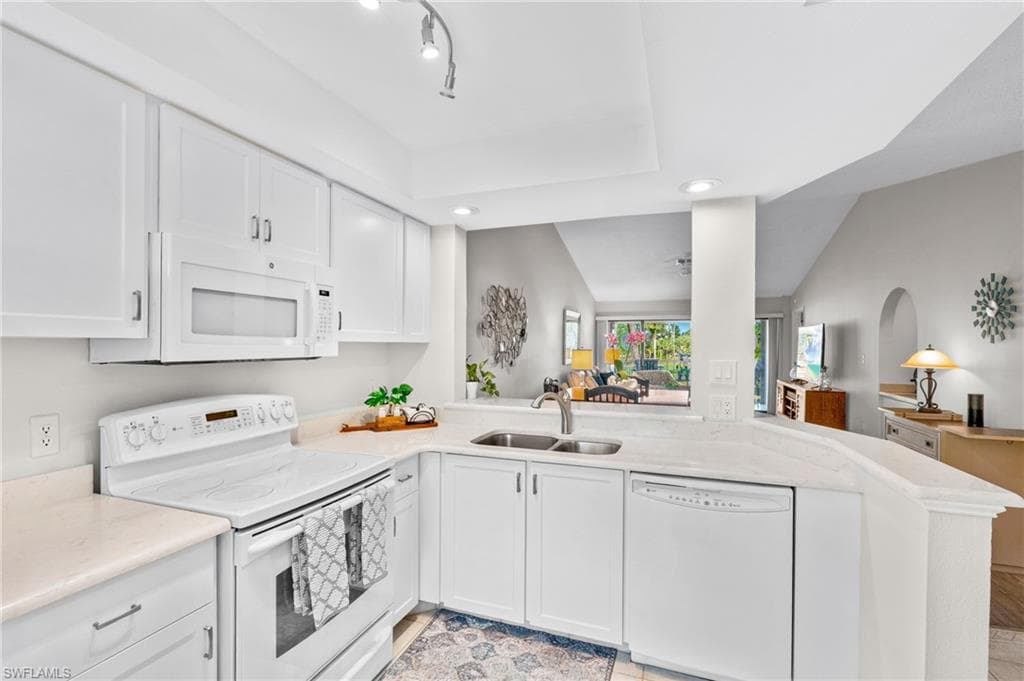 701 Augusta Blvd 701-7, Naples, FL 34113-7