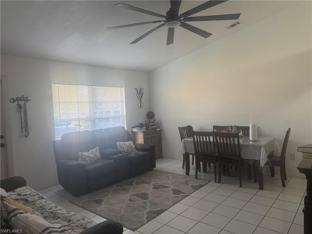 5205 Jennings St, Naples, FL 34113-3