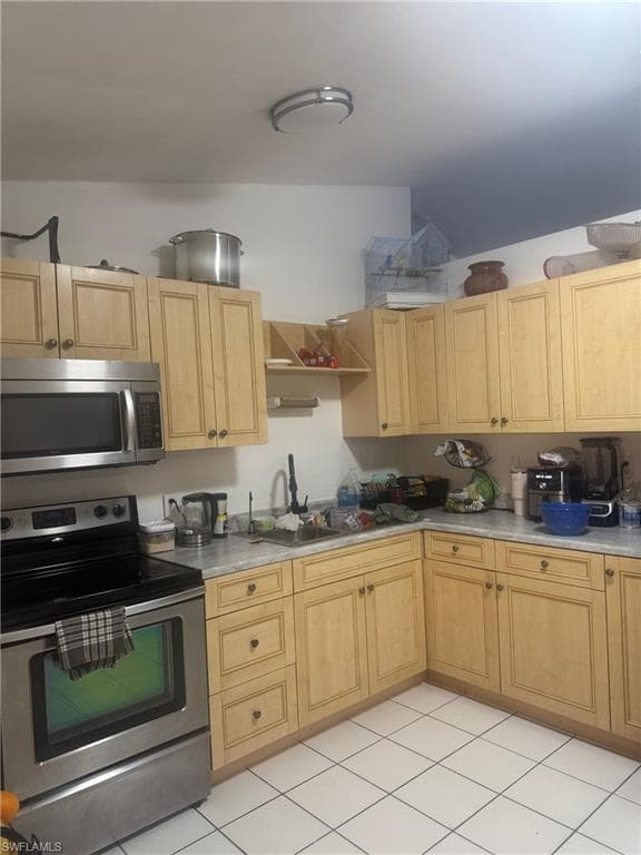 5205 Jennings St, Naples, FL 34113-7