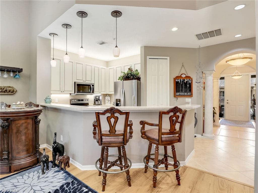 15256 Riverbend Blvd 204, North Fort Myers, FL 33917-13