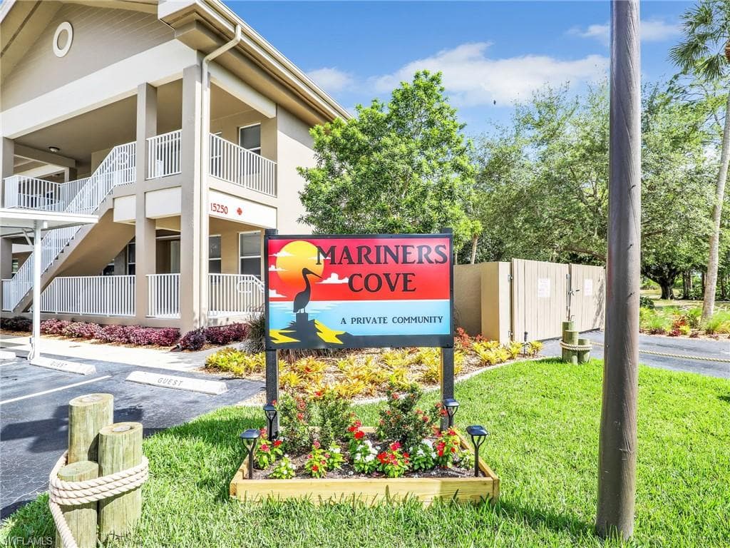 15256 Riverbend Blvd 204, North Fort Myers, FL 33917-34