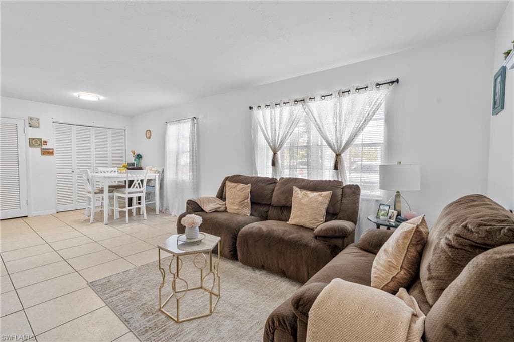 1047 Hartley Ave 106, Marco Island, FL 34145-1