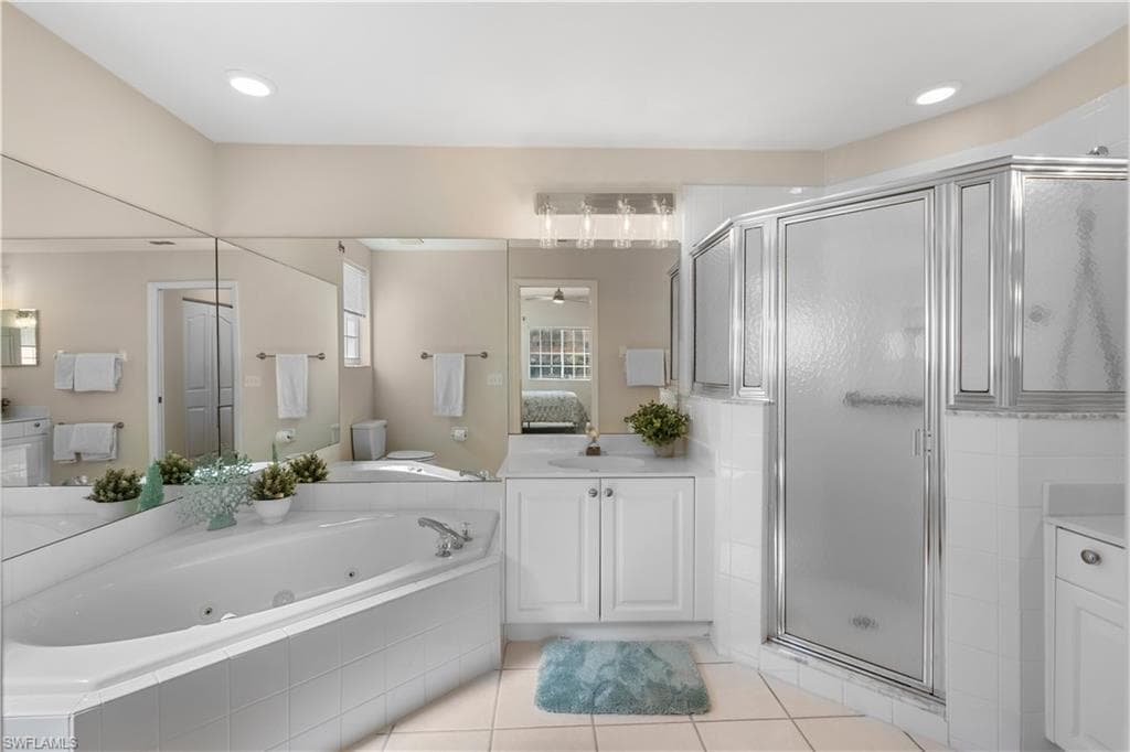 1758 Reuven Cir 1503, Naples, FL 34112-17
