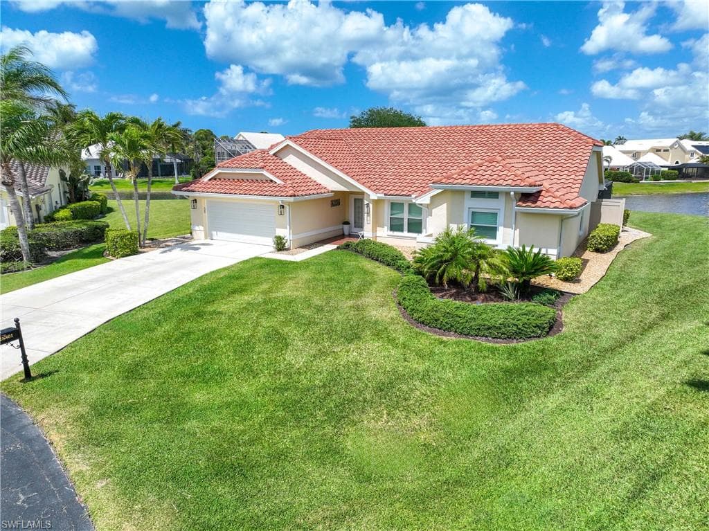 28801 Regis Ct, Bonita Springs, FL 34134-3