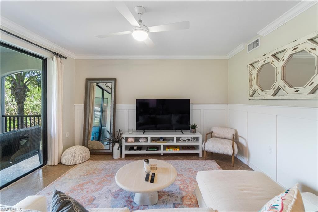 9834 Giaveno Cir 1726, Naples, FL 34113-3
