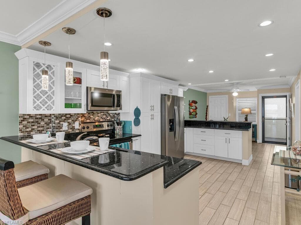 1085 Bald Eagle Dr B503, Marco Island, FL 34145-16