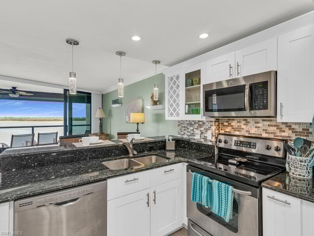 1085 Bald Eagle Dr B503, Marco Island, FL 34145-7