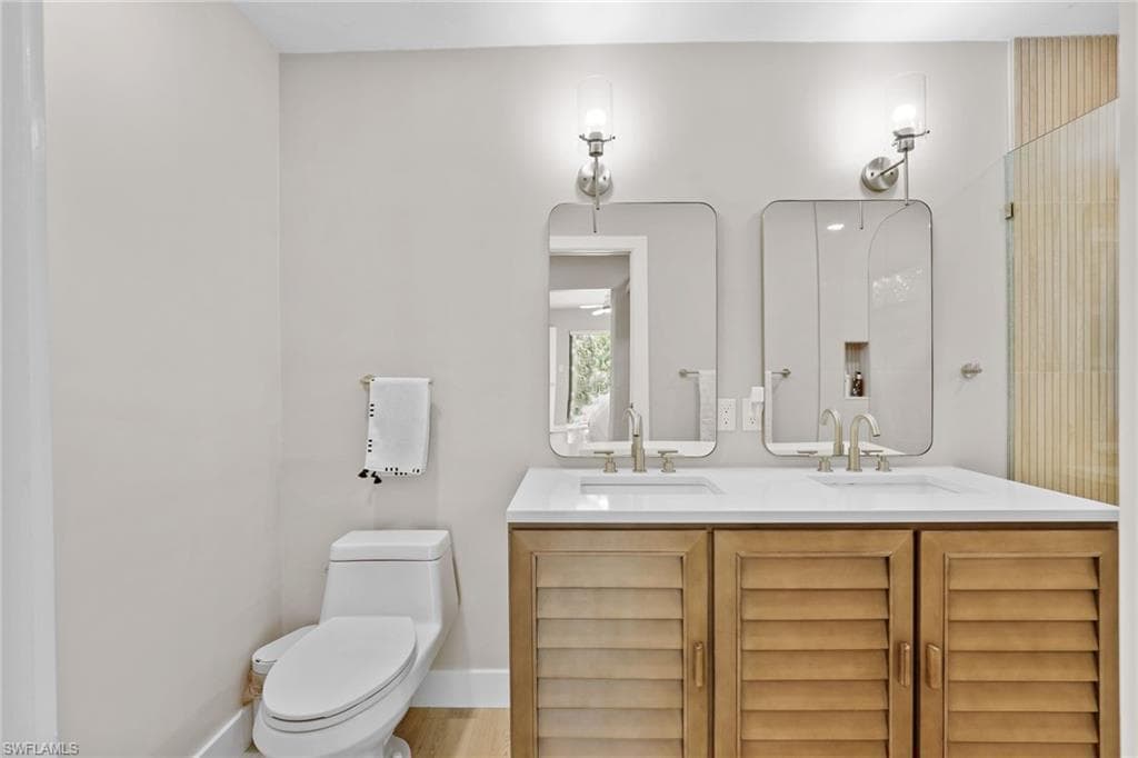 3221 68th St SW, Naples, FL 34105-16