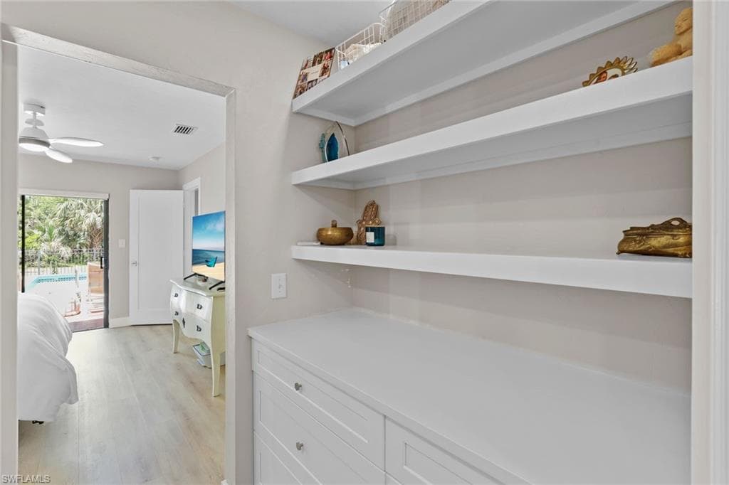3221 68th St SW, Naples, FL 34105-18