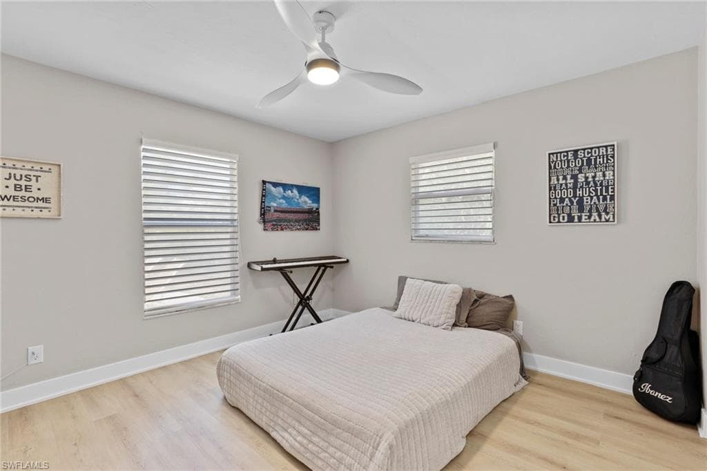 3221 68th St SW, Naples, FL 34105-21