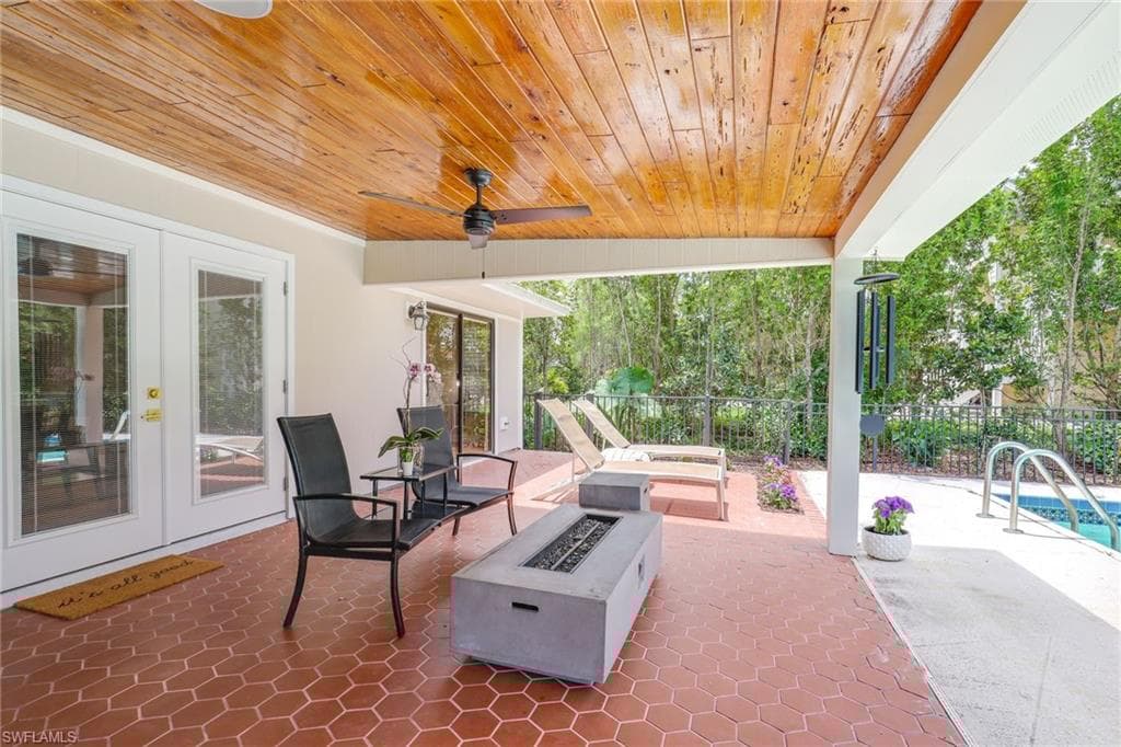 3221 68th St SW, Naples, FL 34105-26