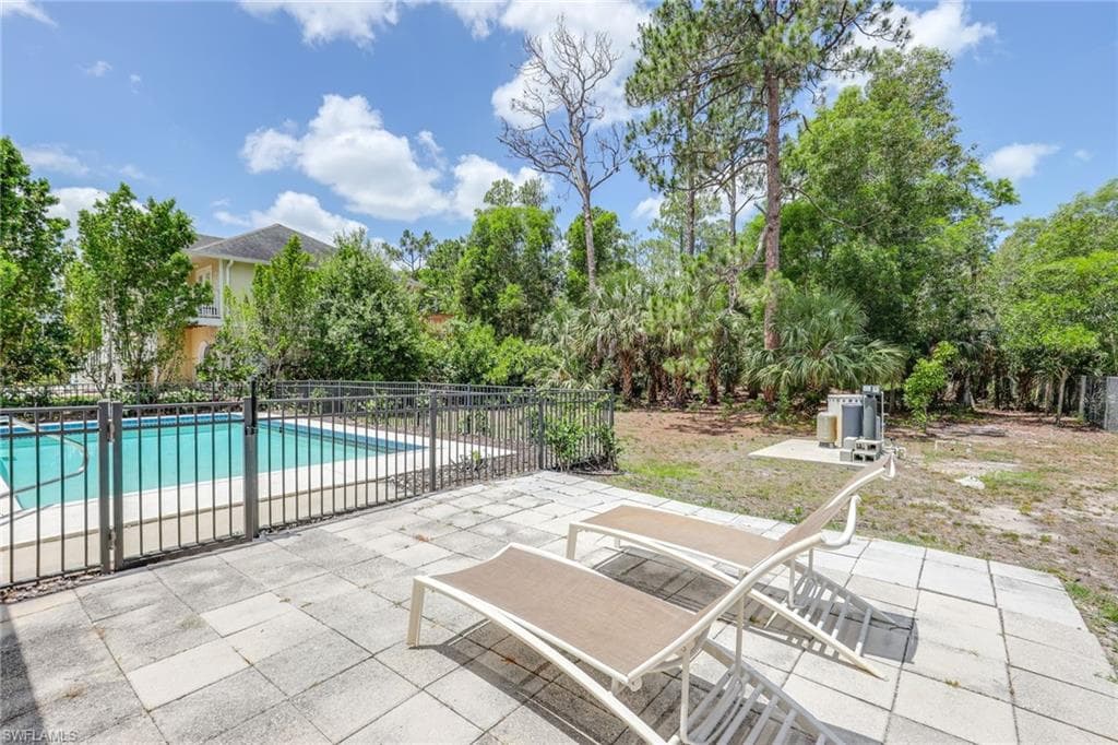 3221 68th St SW, Naples, FL 34105-31