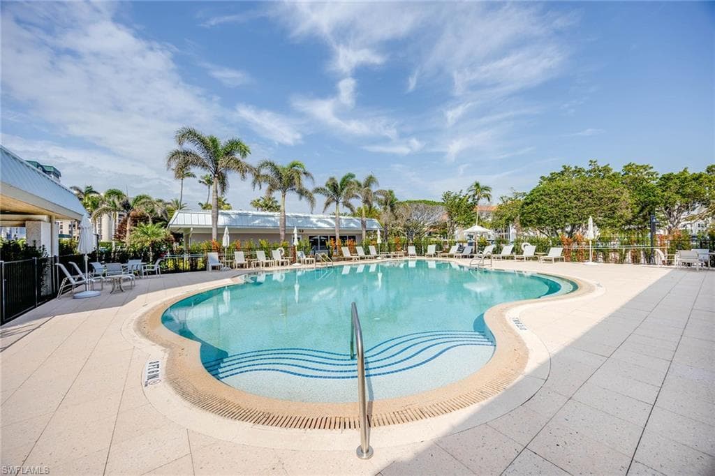 2905 Gulf Shore Blvd N 603n, Naples, FL 34103-19
