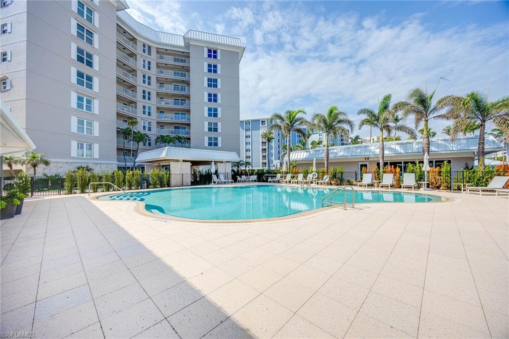 2905 Gulf Shore Blvd N 603n, Naples, FL 34103-20