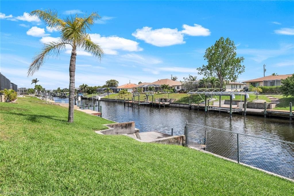 1112 31st St, Cape Coral, FL 33904-37