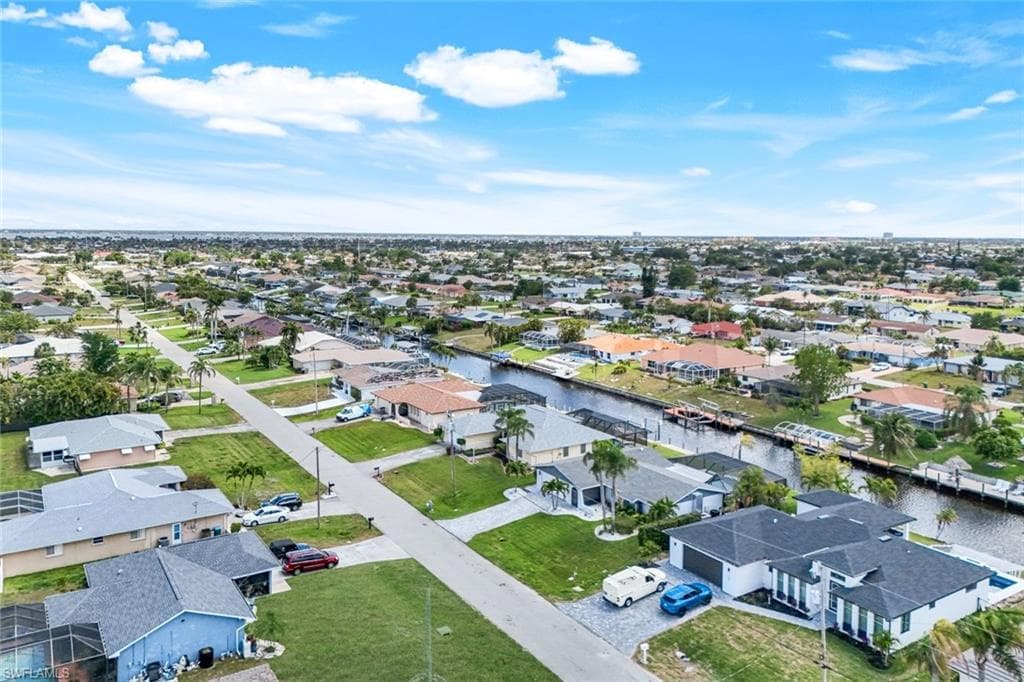 1112 31st St, Cape Coral, FL 33904-3