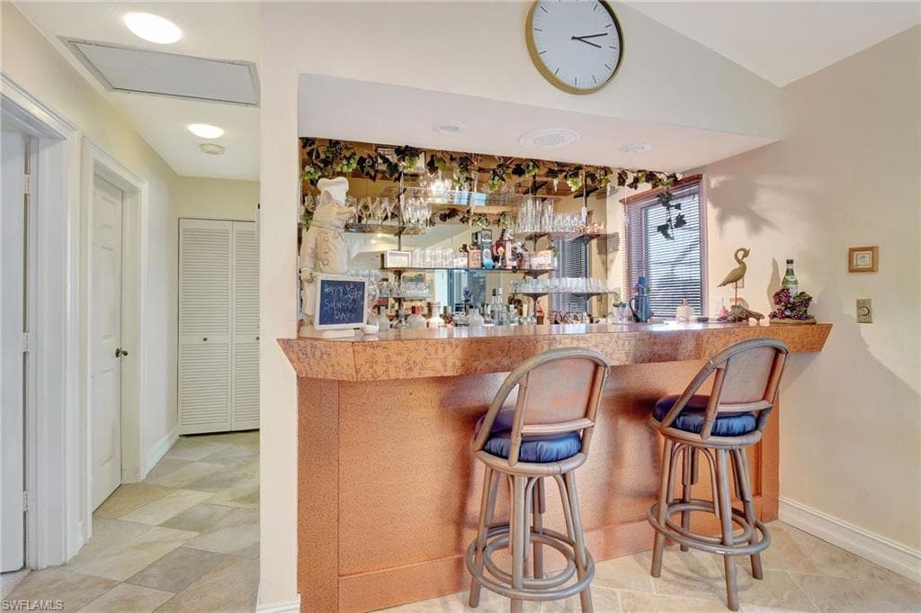 101 Palmetto Dunes Cir, Naples, FL 34113-12