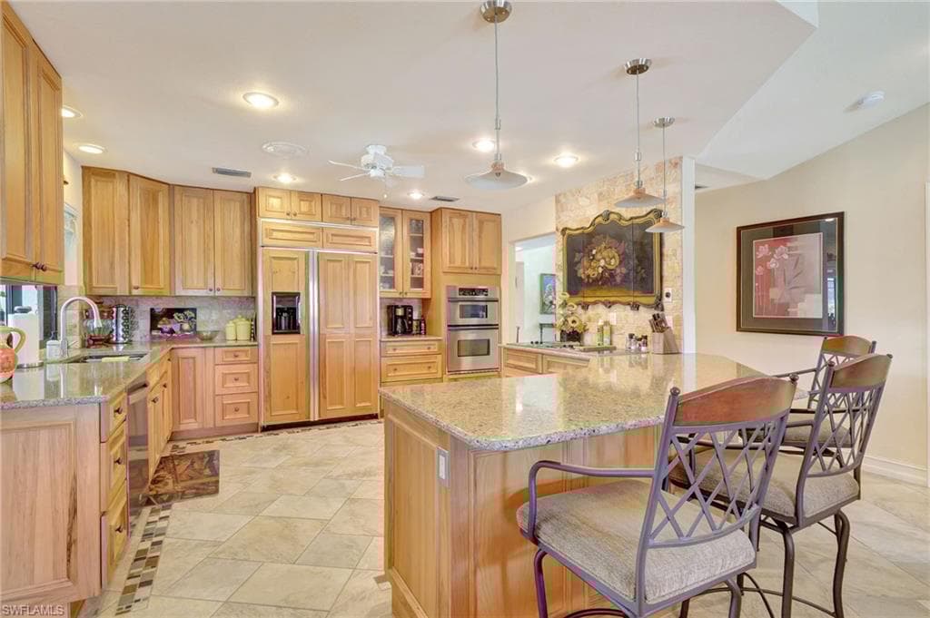 101 Palmetto Dunes Cir, Naples, FL 34113-16