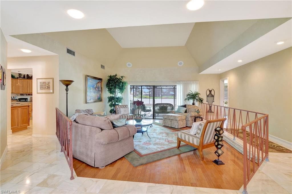 101 Palmetto Dunes Cir, Naples, FL 34113-3