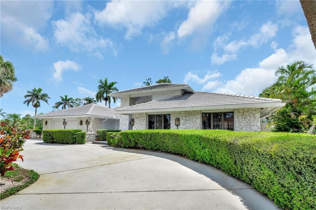 101 Palmetto Dunes Cir, Naples, FL 34113-51