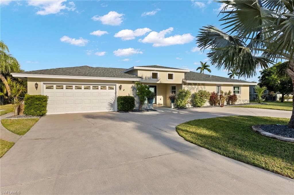 5211 Pocatella Ct, Cape Coral, FL 33904-3
