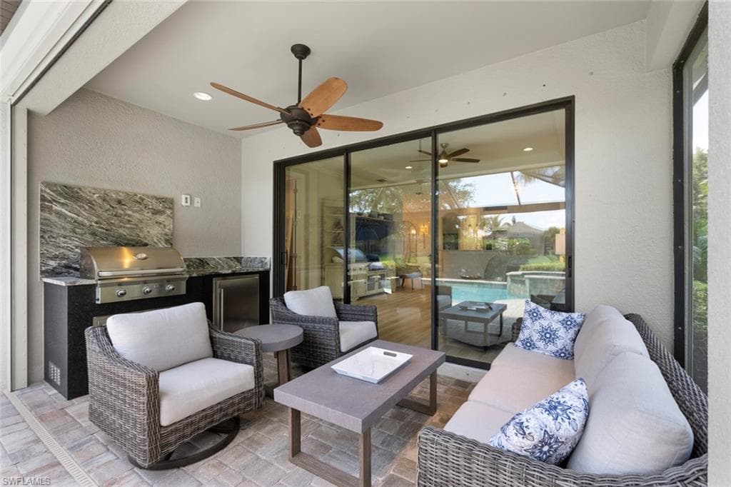 3260 Miyagi Ln, Naples, FL 34114-17