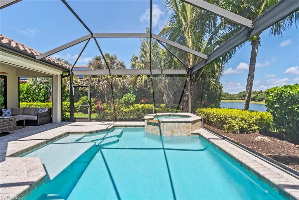 3260 Miyagi Ln, Naples, FL 34114-19