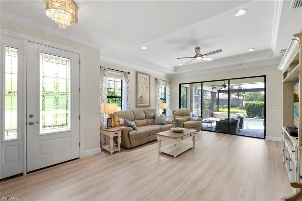 3260 Miyagi Ln, Naples, FL 34114-4