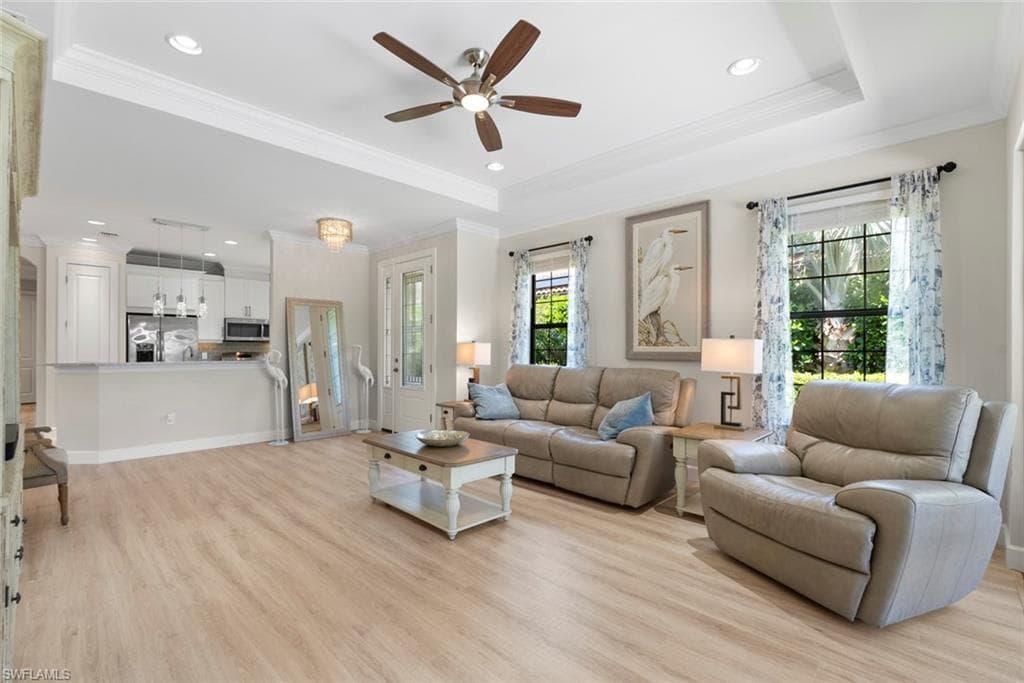 3260 Miyagi Ln, Naples, FL 34114-4
