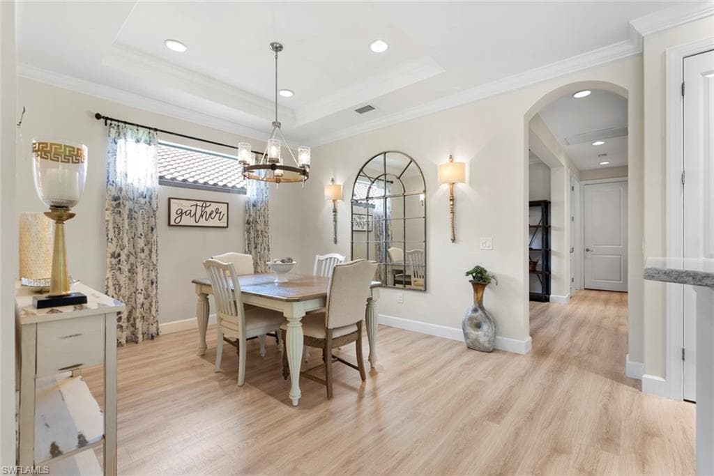 3260 Miyagi Ln, Naples, FL 34114-6
