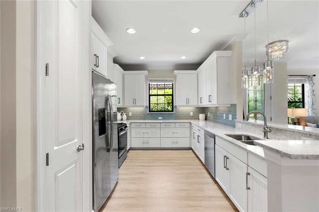 3260 Miyagi Ln, Naples, FL 34114-7