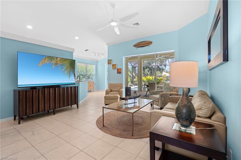1958 Dory Ct, Naples, FL 34109-10