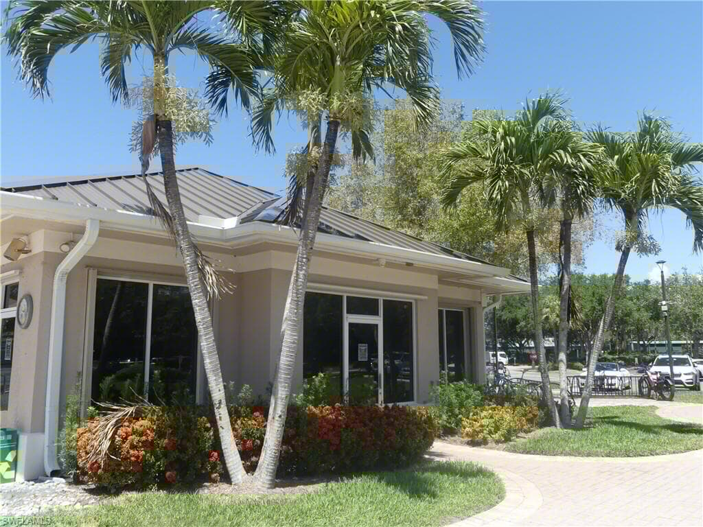 1958 Dory Ct, Naples, FL 34109-40