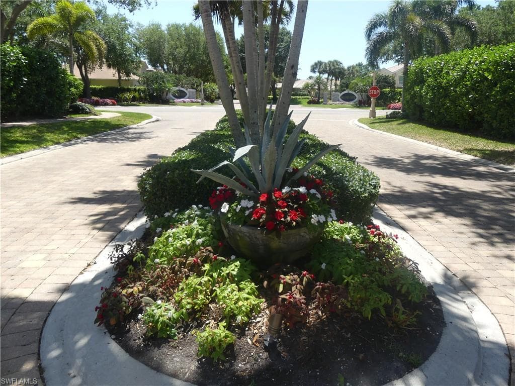 1958 Dory Ct, Naples, FL 34109-44