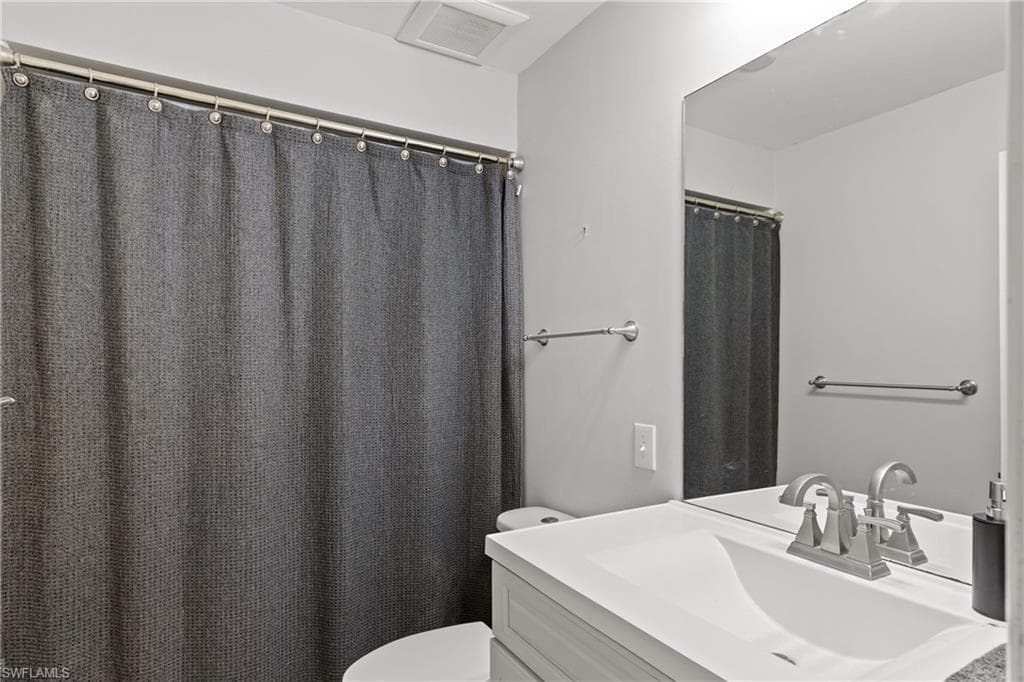 4185 Lakewood Blvd E12, Naples, FL 34112-21