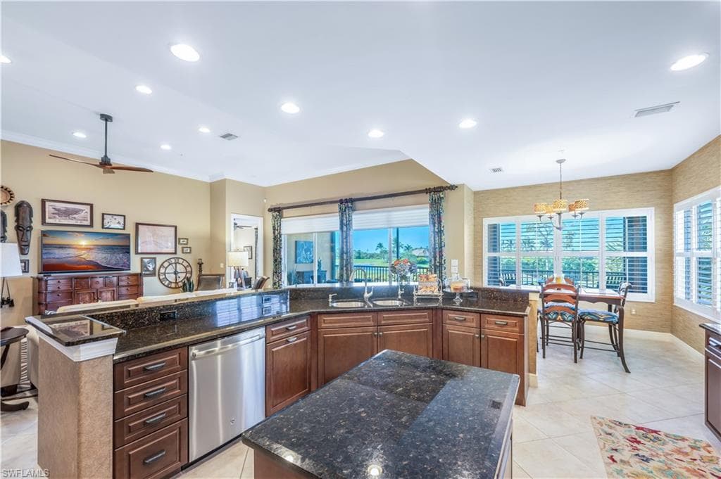 18550 Sandalwood Pointe 202, Fort Myers, FL 33908-4
