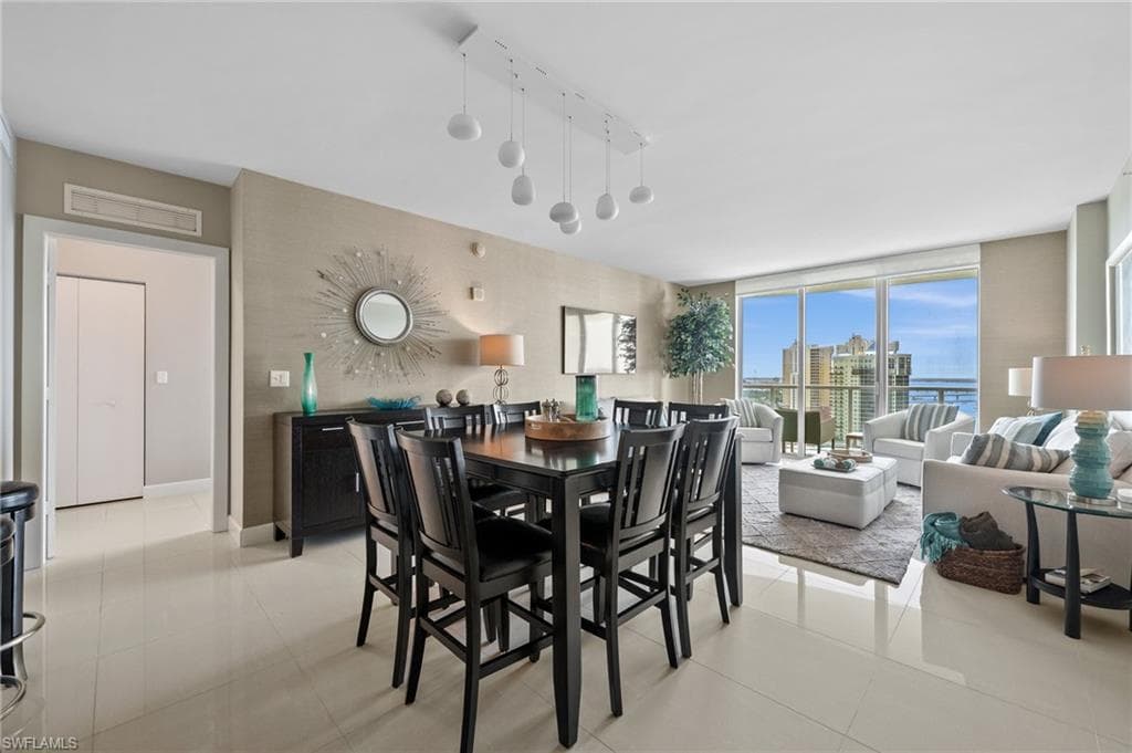 3000 Oasis Grand Blvd 2104, Fort Myers, FL 33916-10