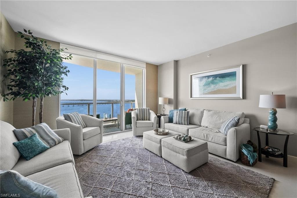 3000 Oasis Grand Blvd 2104, Fort Myers, FL 33916-14