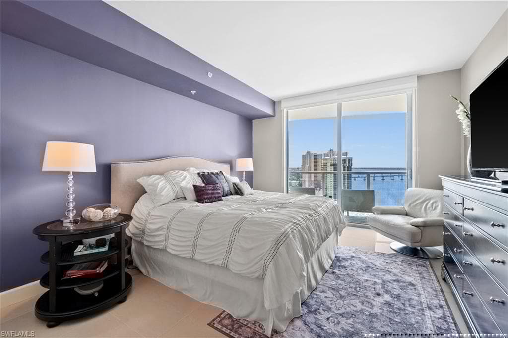 3000 Oasis Grand Blvd 2104, Fort Myers, FL 33916-17