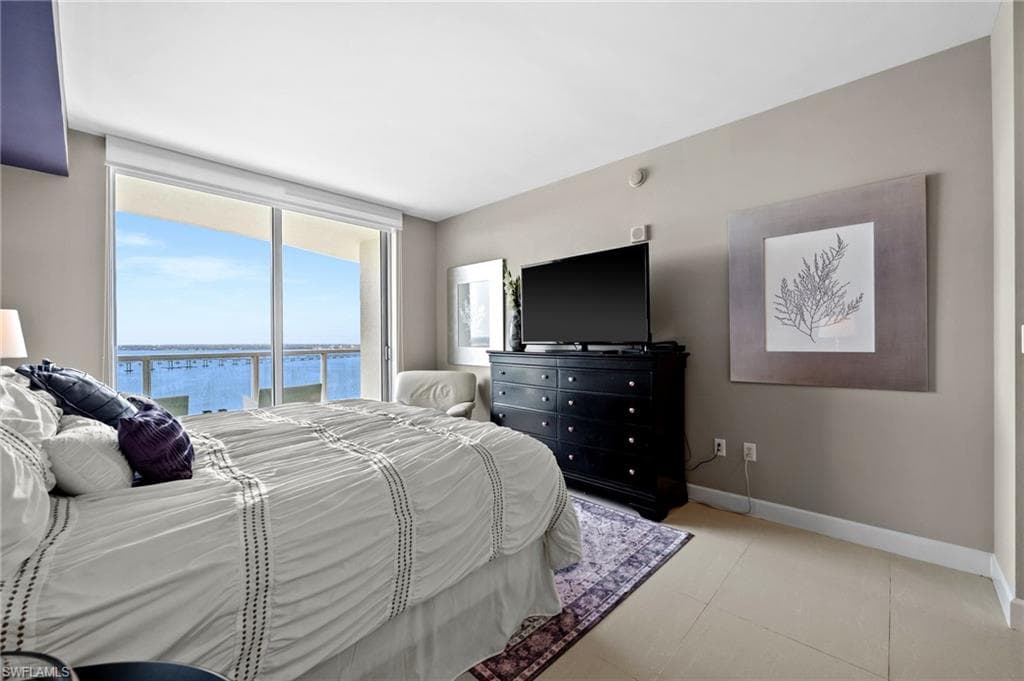 3000 Oasis Grand Blvd 2104, Fort Myers, FL 33916-18