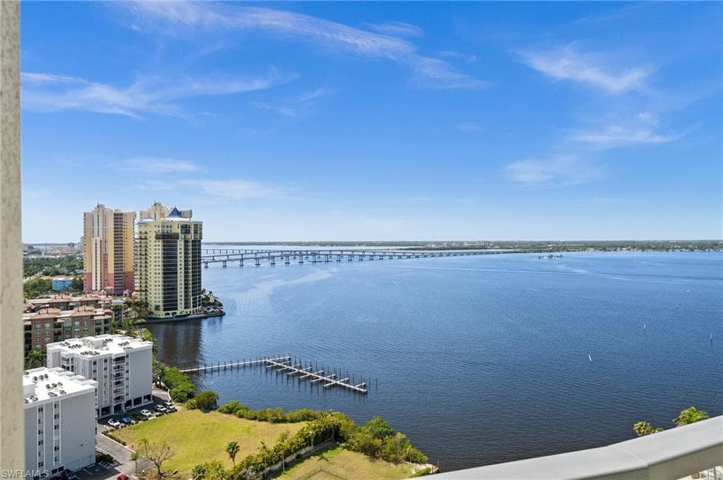 3000 Oasis Grand Blvd 2104, Fort Myers, FL 33916-29