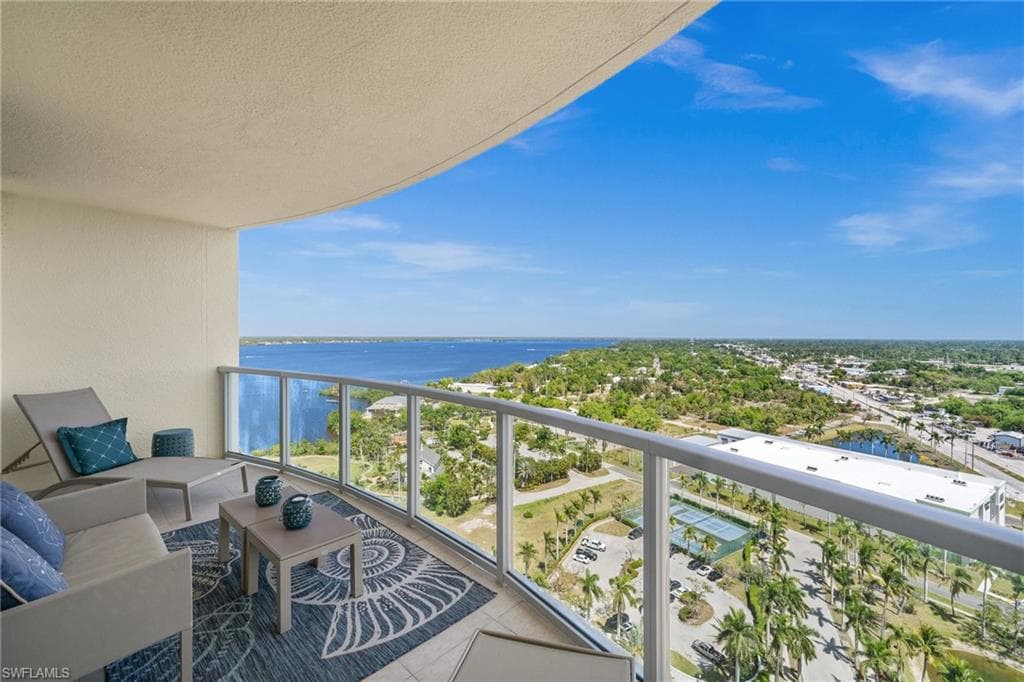 3000 Oasis Grand Blvd 2104, Fort Myers, FL 33916-32