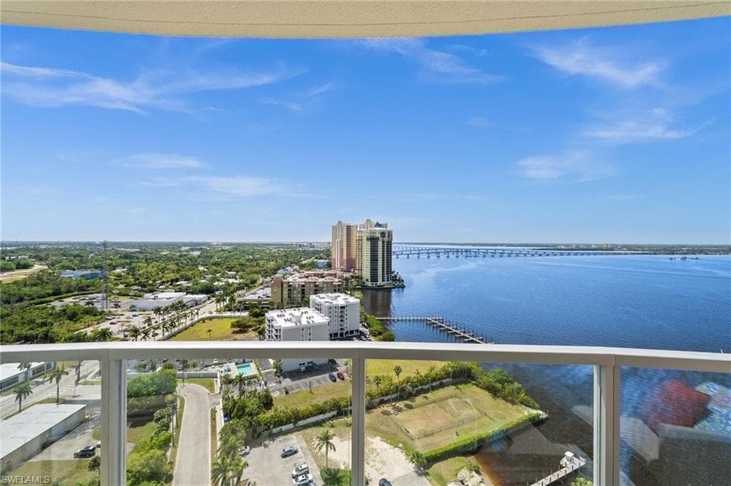 3000 Oasis Grand Blvd 2104, Fort Myers, FL 33916-34
