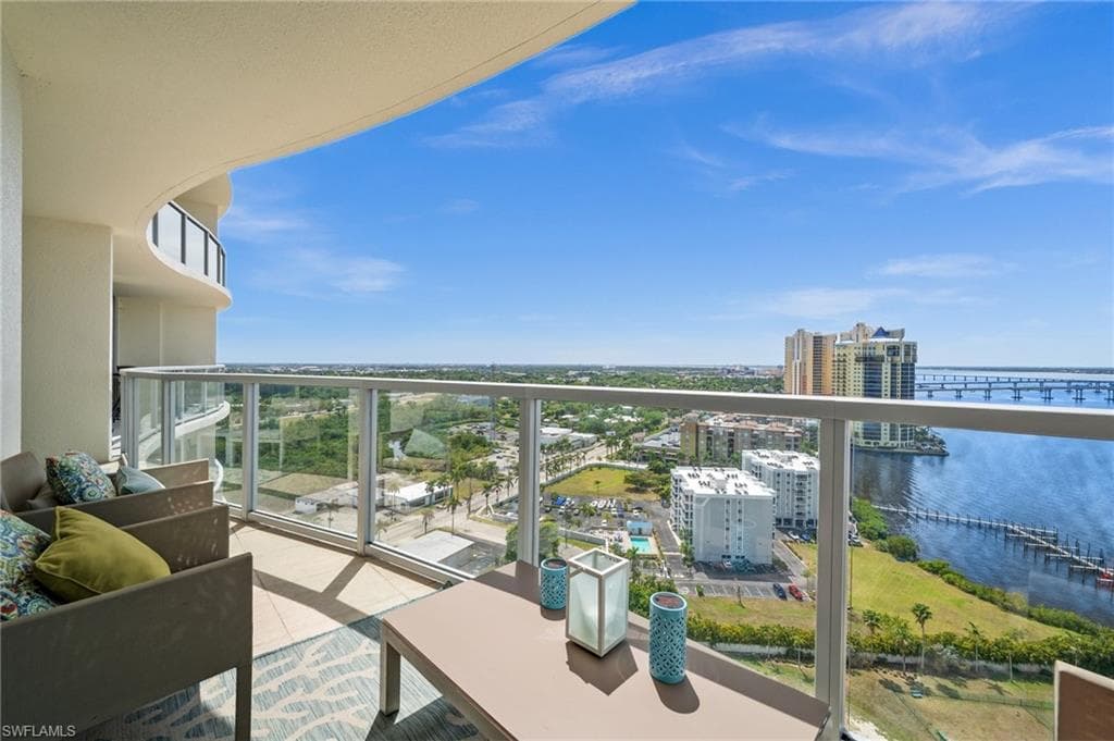 3000 Oasis Grand Blvd 2104, Fort Myers, FL 33916-35