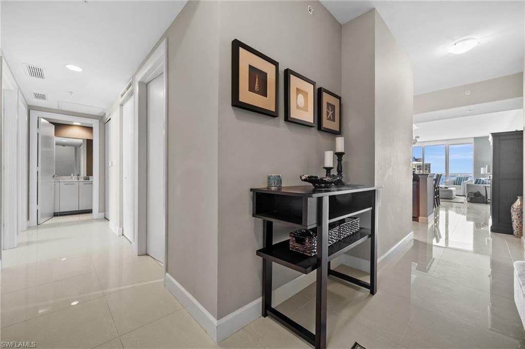 3000 Oasis Grand Blvd 2104, Fort Myers, FL 33916-3