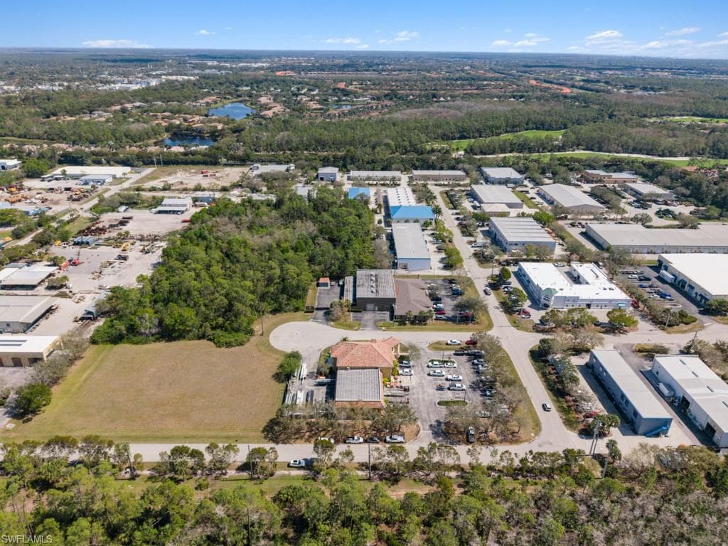 28401 Race Track Rd, Bonita Springs, FL 34135-4