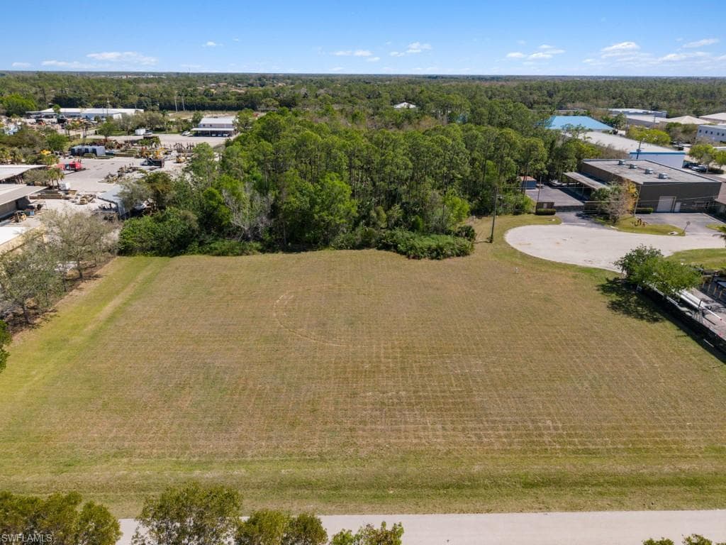 28401 Race Track Rd, Bonita Springs, FL 34135-5