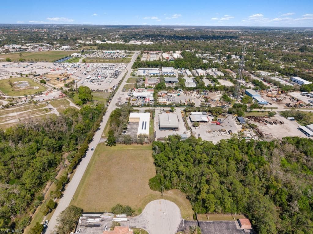 28401 Race Track Rd, Bonita Springs, FL 34135-7